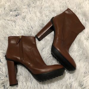 Tod’s booties
